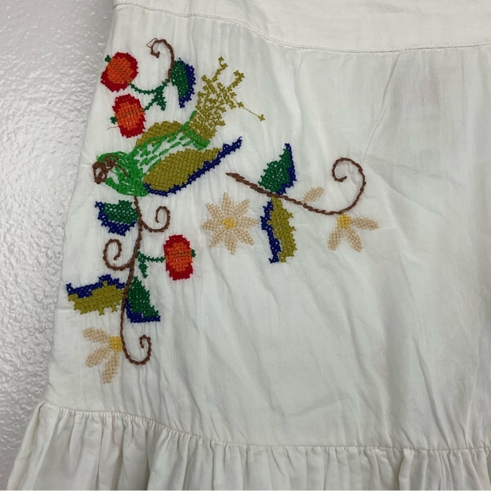FARM Rio Off White Skirt with Colorful Embroidery - Picture 3 of 7